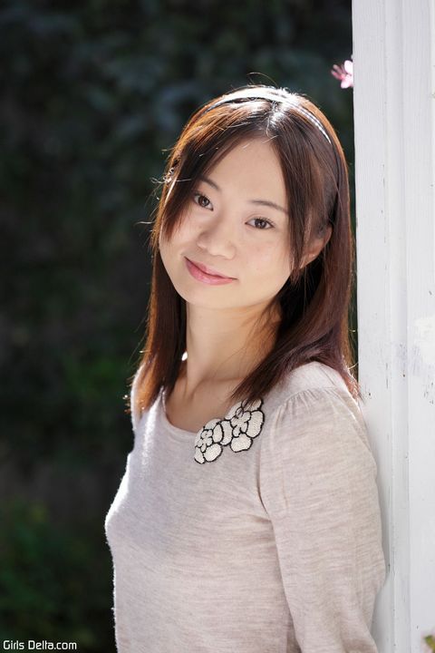 Хорошенькая японочка Йошико с роскошным очком
